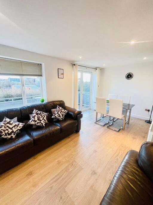 Stunning Flat By Quayside With Balcony!! Appartement Newcastle upon Tyne Buitenkant foto