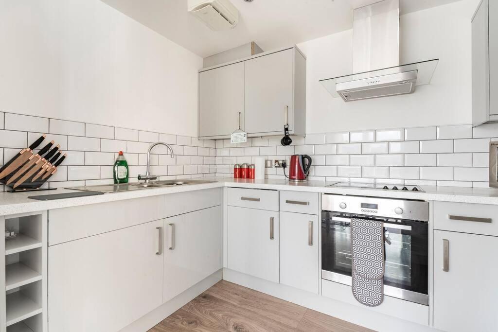Stunning Flat By Quayside With Balcony!! Appartement Newcastle upon Tyne Buitenkant foto