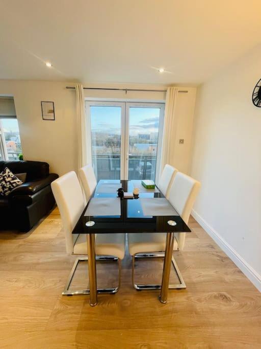 Stunning Flat By Quayside With Balcony!! Appartement Newcastle upon Tyne Buitenkant foto