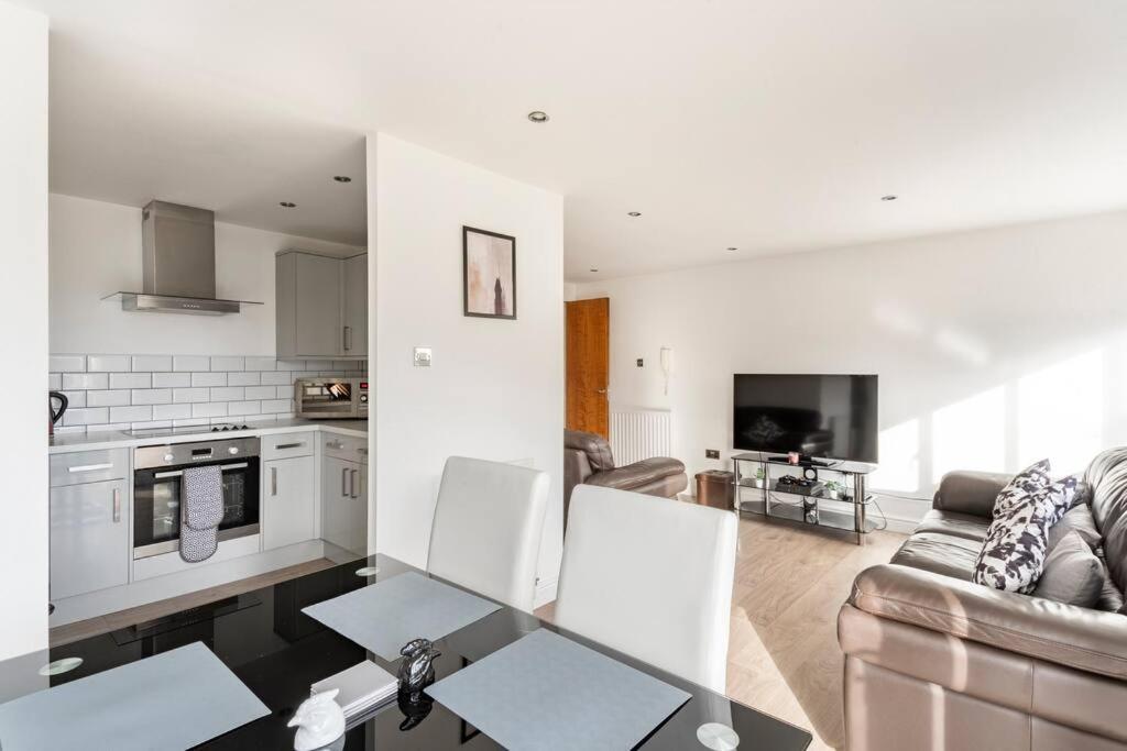Stunning Flat By Quayside With Balcony!! Appartement Newcastle upon Tyne Buitenkant foto
